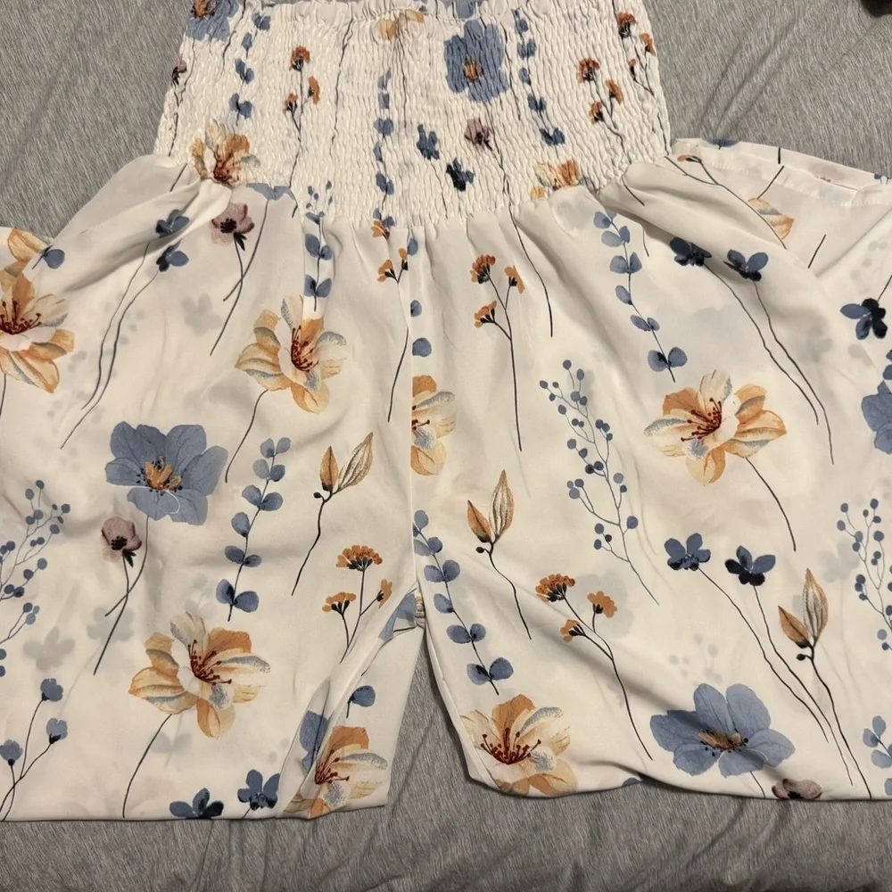 Floral bottoms with Blue and Yellow Flowers - Picture 2 of 2